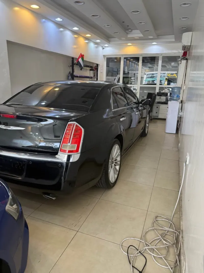 2012 Chrysler 300 in Dubai