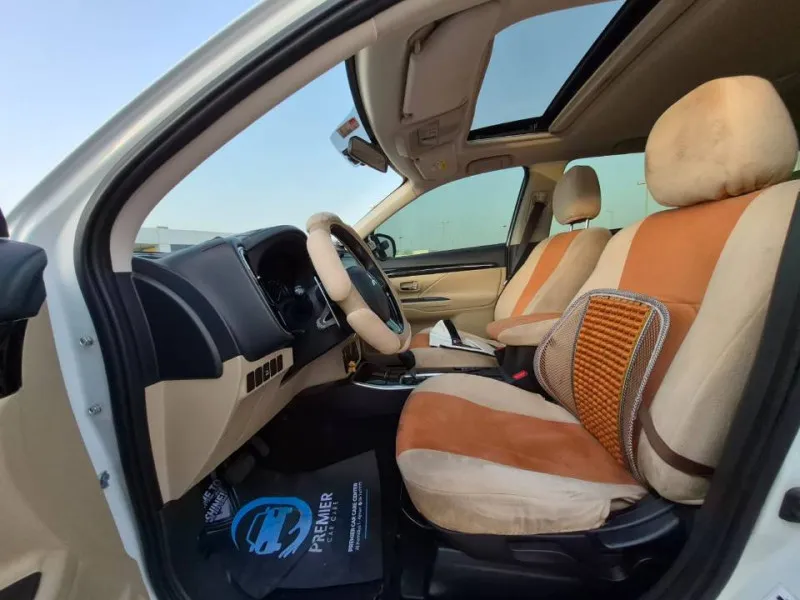 2022 Mitsubishi Outlander in Dubai
