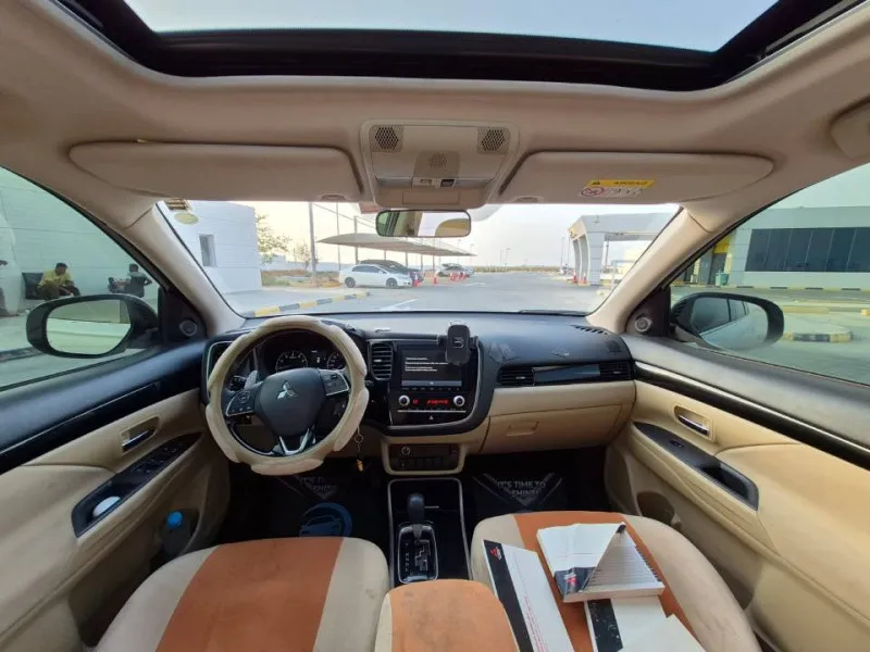 2022 Mitsubishi Outlander in Dubai