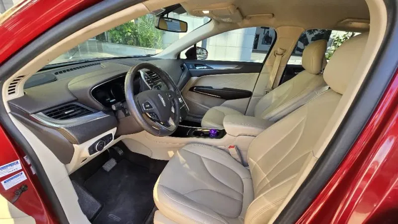 2019 Lincoln MKC in Dubai
