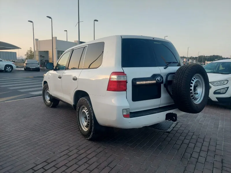 2015 Toyota Land Cruiser in Dubai
