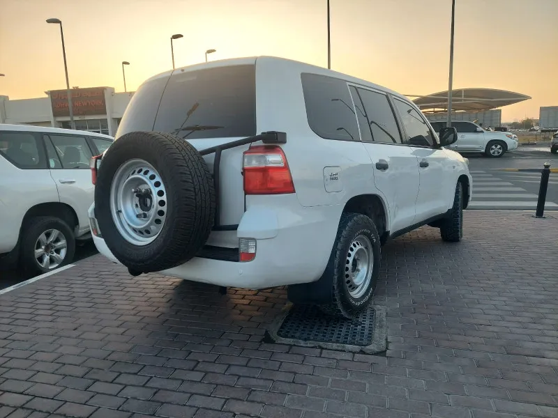 2015 Toyota Land Cruiser in Dubai