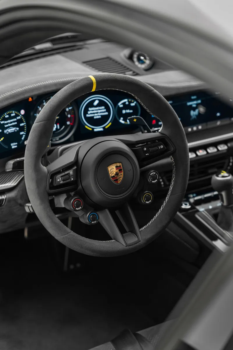 2025 بورش 911 كاريرا in Dubai