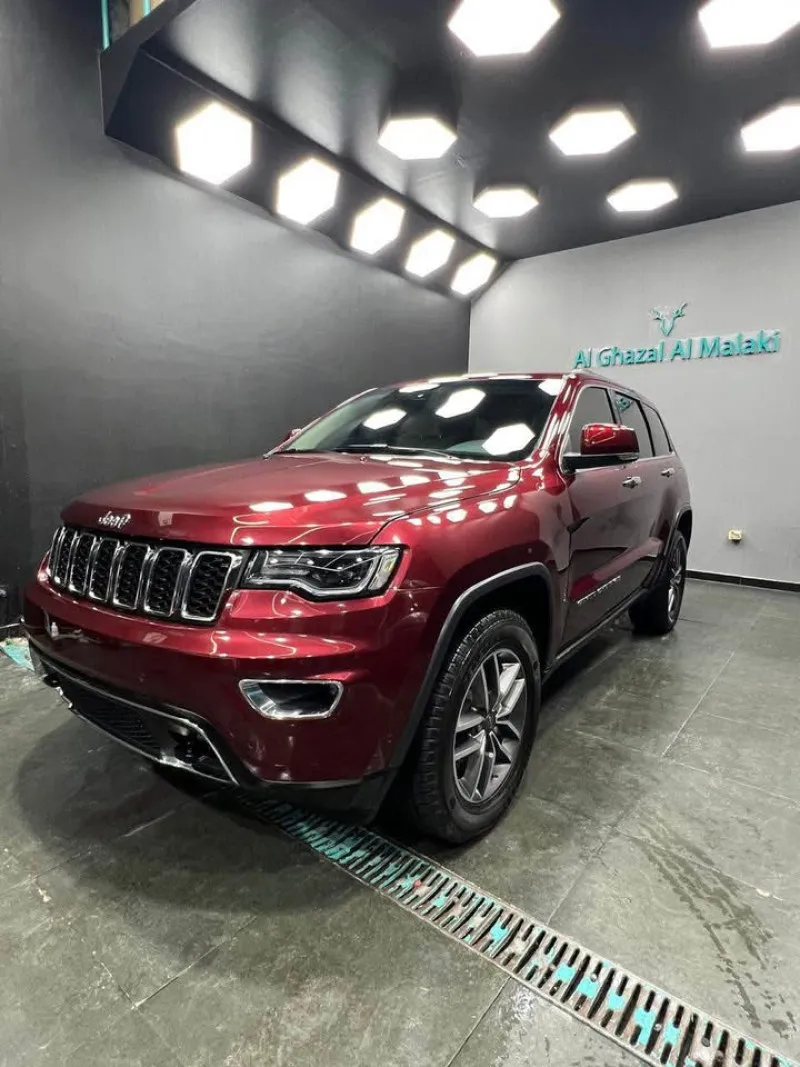 2019 Jeep Grand Cherokee in Dubai