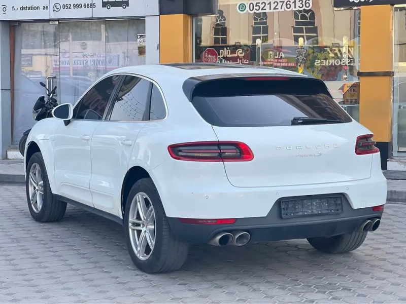 2015 Porsche Macan in Dubai
