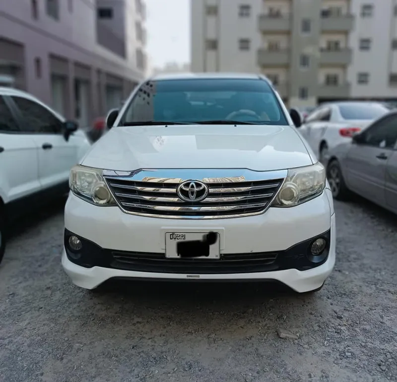 2015 تويوتا فورتشنر in Dubai