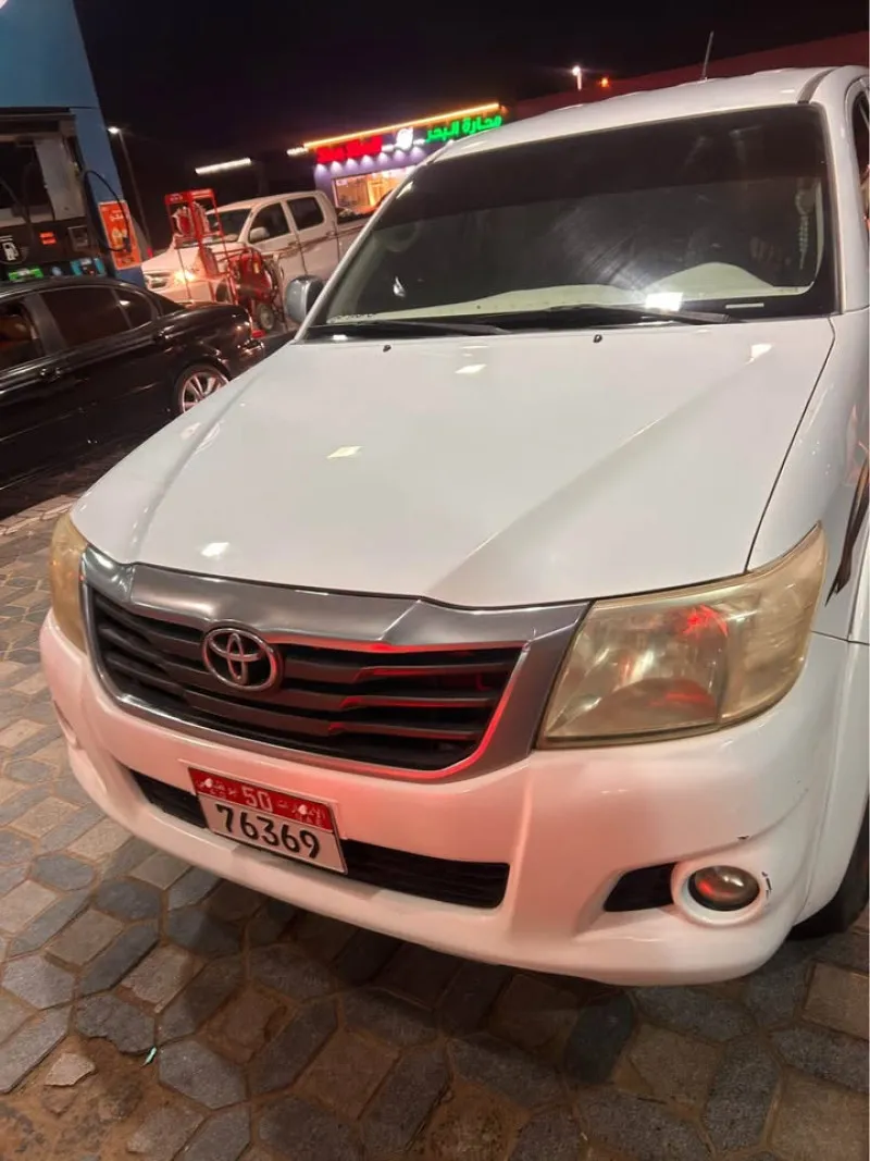 2014 Toyota Hilux in Dubai