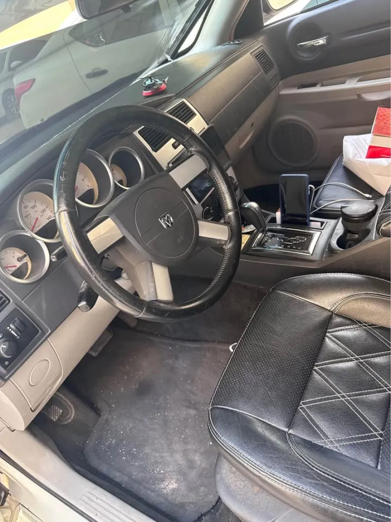 2004 Dodge Magnum in Dubai