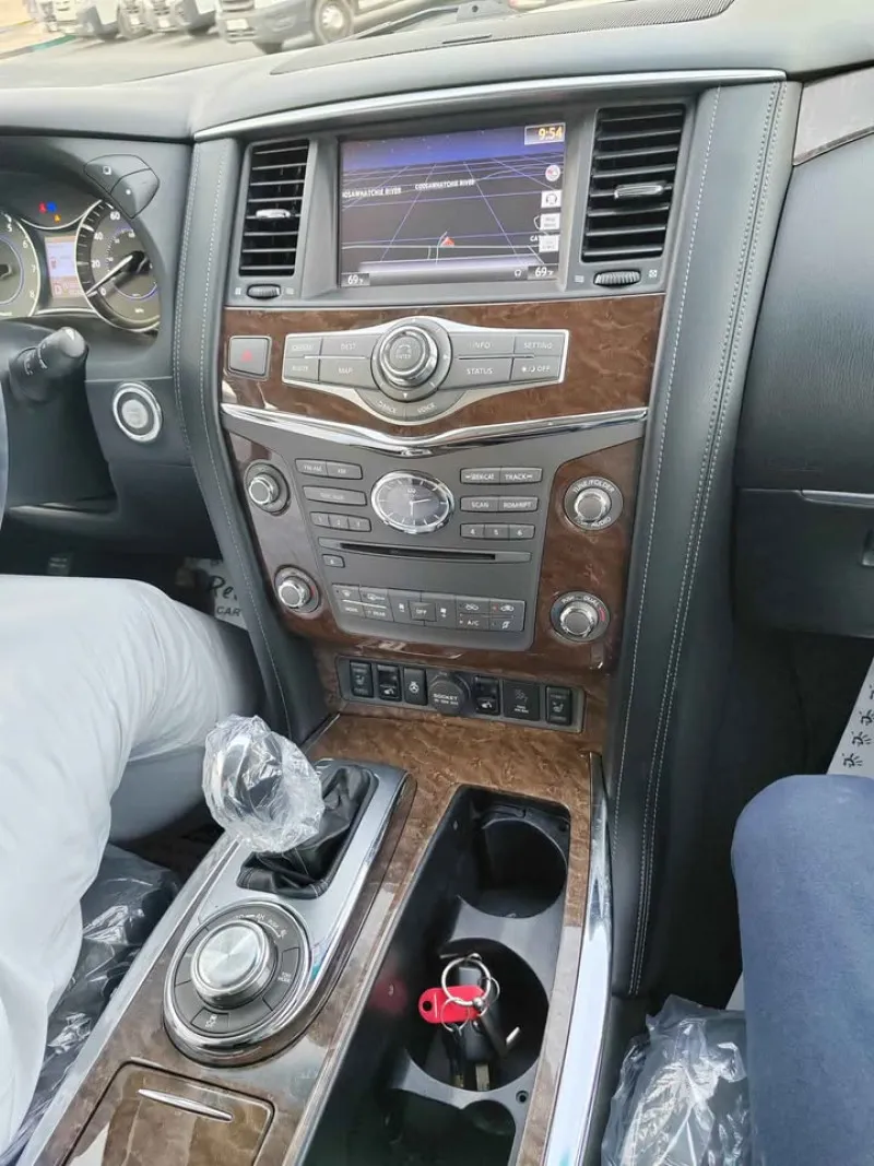 2016 Infiniti QX56 in Dubai