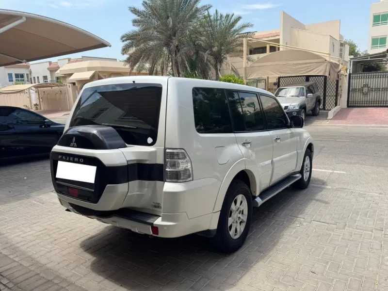 2016 Mitsubishi Pajero in Dubai