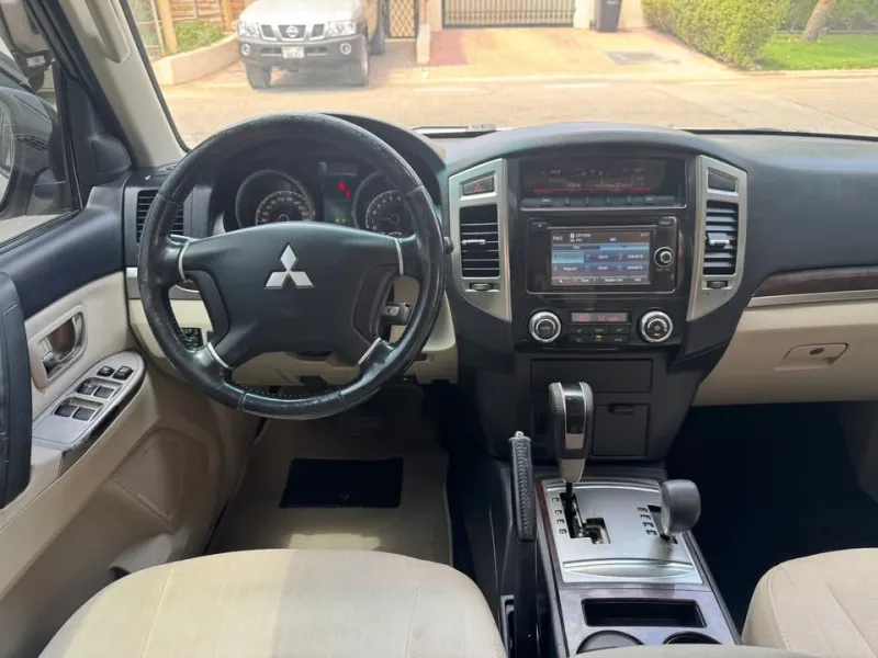 2016 Mitsubishi Pajero in Dubai