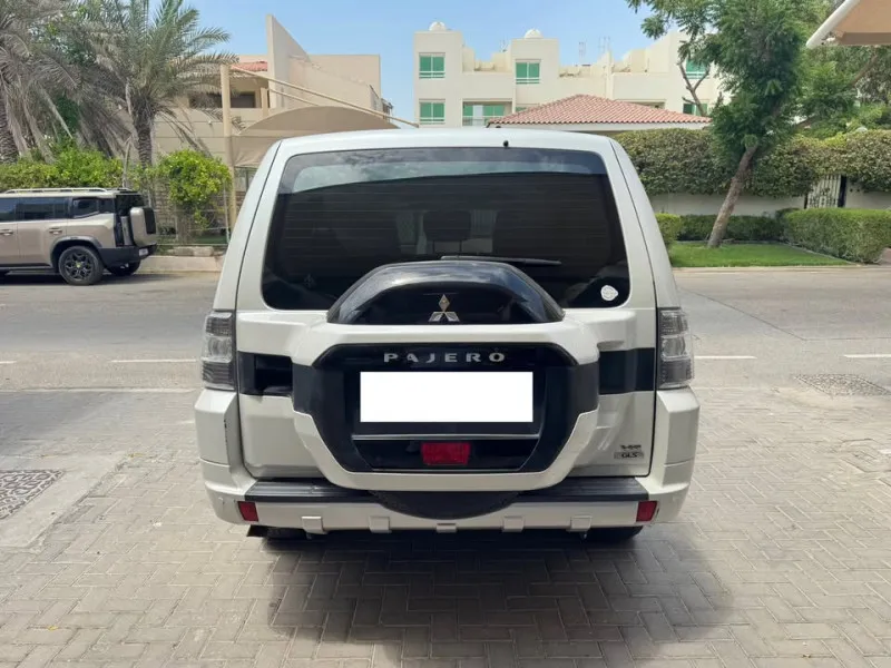 2016 Mitsubishi Pajero in Dubai