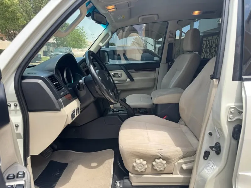 2016 Mitsubishi Pajero in Dubai
