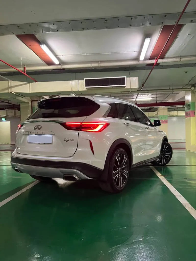 2021 Infiniti QX50 in Dubai
