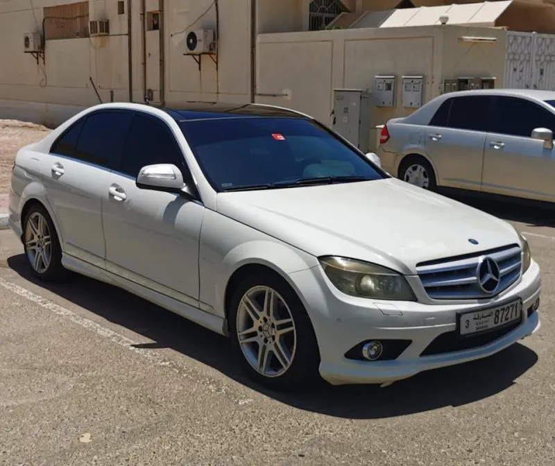 2009 Mercedes-Benz C-Class in Dubai