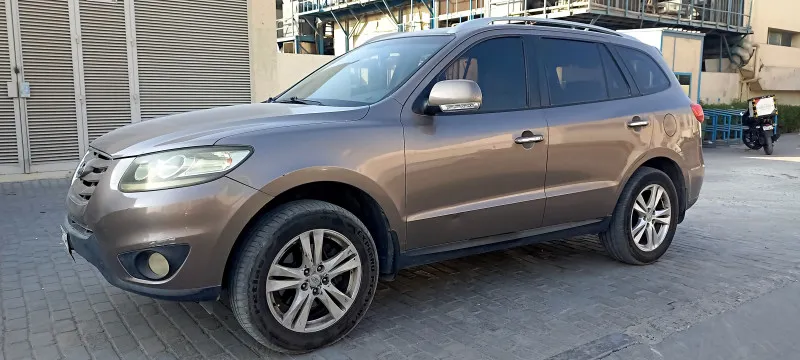 2011 Hyundai Santa Fe in Dubai