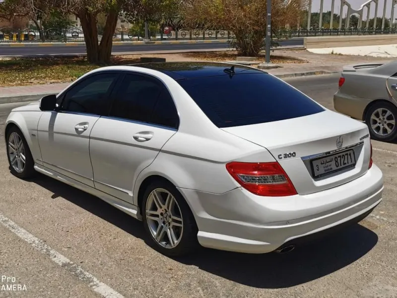 2009 Mercedes-Benz C-Class in Dubai