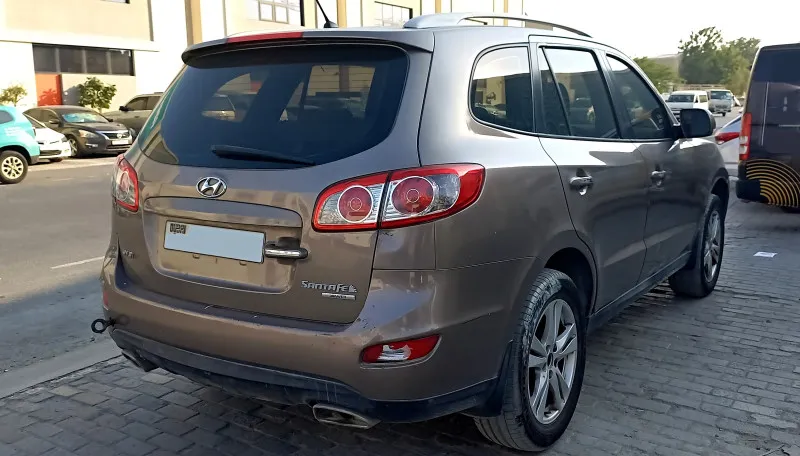2011 Hyundai Santa Fe in Dubai