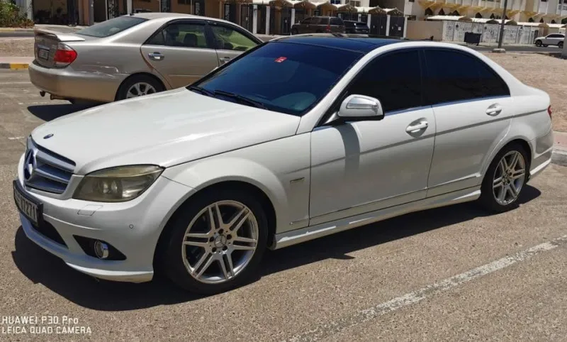 2009 Mercedes-Benz C-Class in Dubai