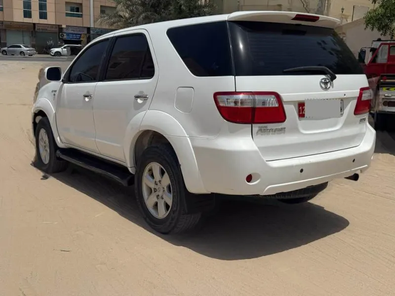 2009 Toyota Fortuner in Dubai