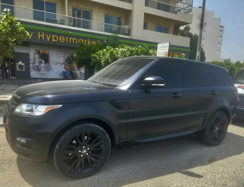 2017 Land Rover Range Rover Sport in Dubai