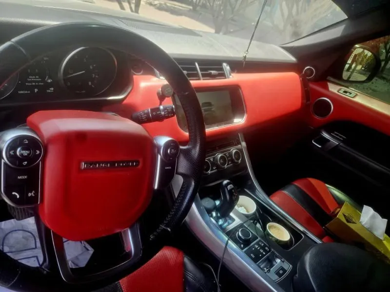 2017 Land Rover Range Rover Sport in Dubai
