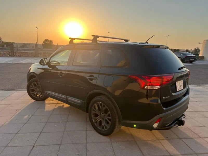 2016 ميتسوبيشي أوتلاندر in Dubai