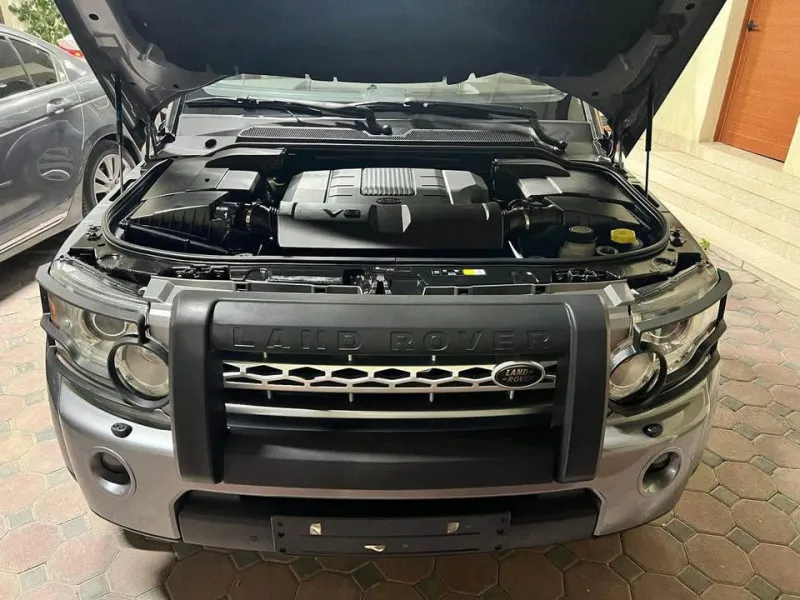 2012 Land Rover LR4 in Dubai