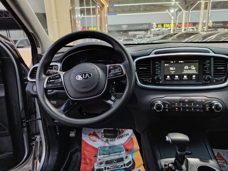 2019 Kia Sorento in Dubai