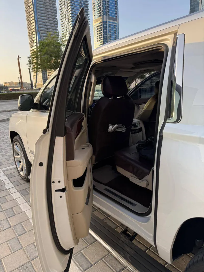 2016 كاديلاك اسكاليد in Dubai