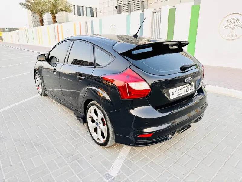 2013 فورد فوكس in Dubai