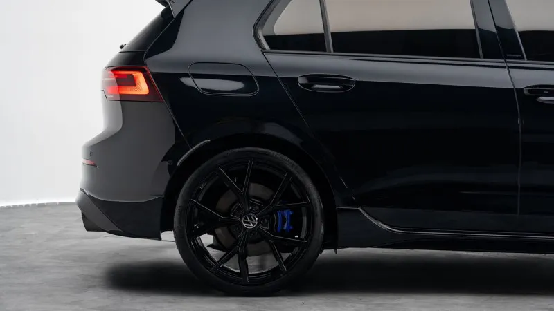 2023 Volkswagen Golf in Dubai