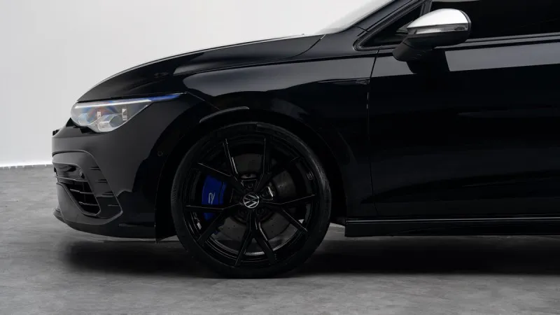 2023 Volkswagen Golf in Dubai