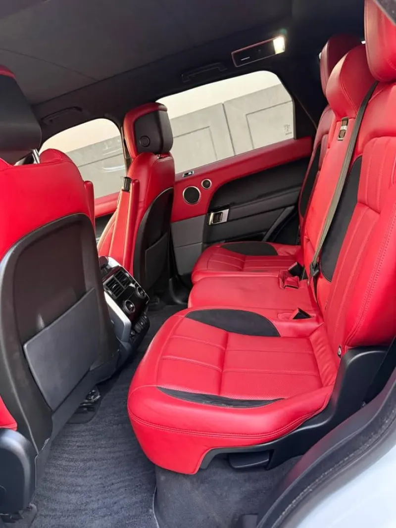 2019 Land Rover Range Rover Sport in Dubai