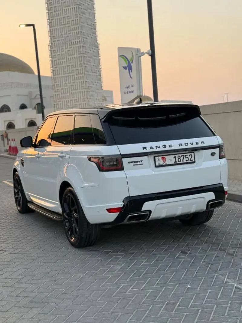 2019 Land Rover Range Rover Sport in Dubai