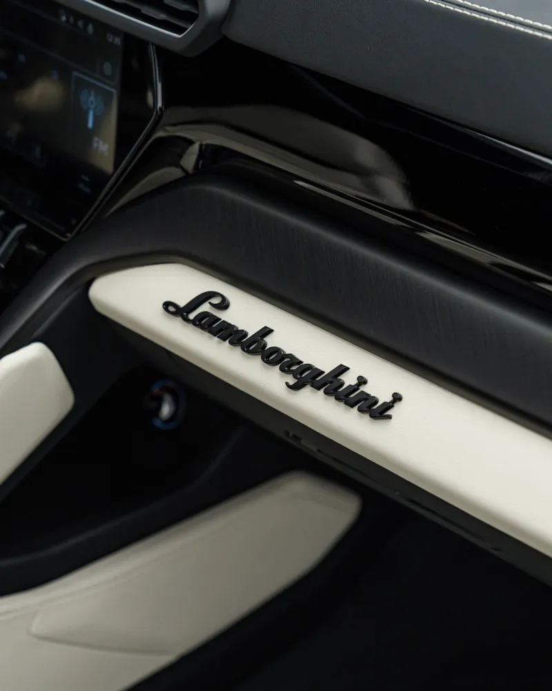 2024 Lamborghini URUS in Dubai