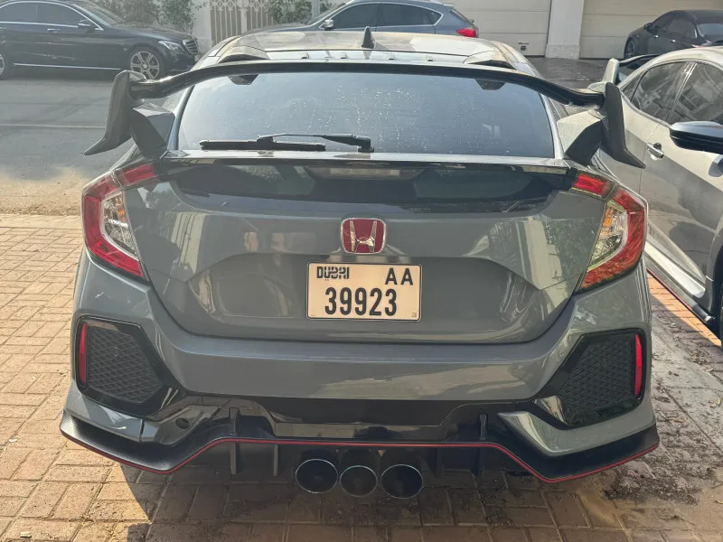 2019 Honda Civic Type R in Dubai
