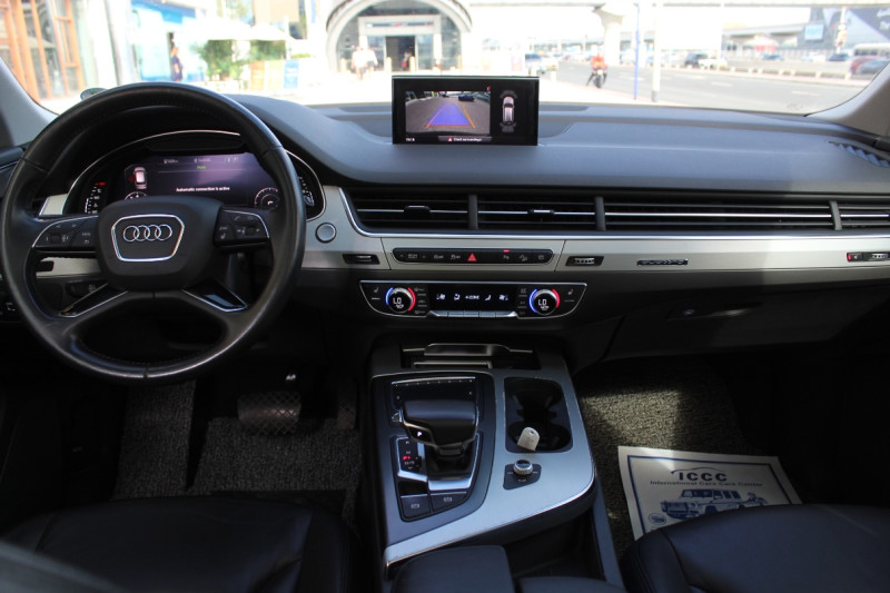 2019 Audi Q7 in dubai