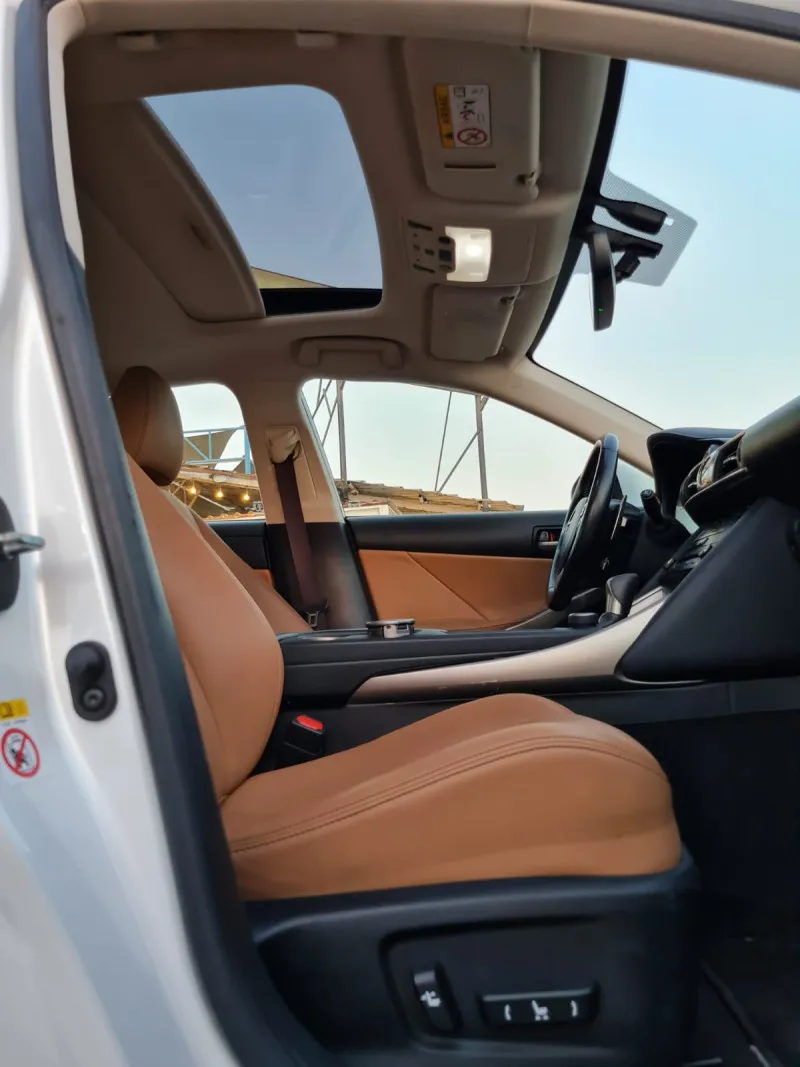 2018 Lexus IS 300 in Dubai