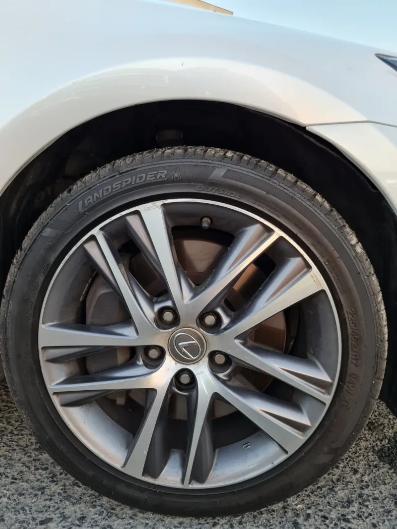 2018 Lexus IS 300 in Dubai