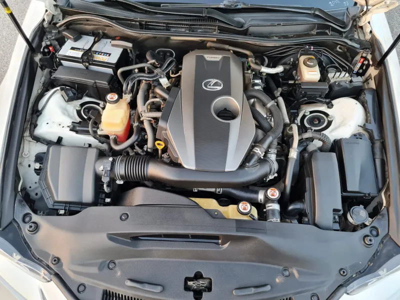 2018 Lexus IS 300 in Dubai
