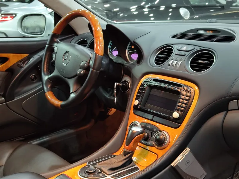 2005 Mercedes-Benz SL in Dubai
