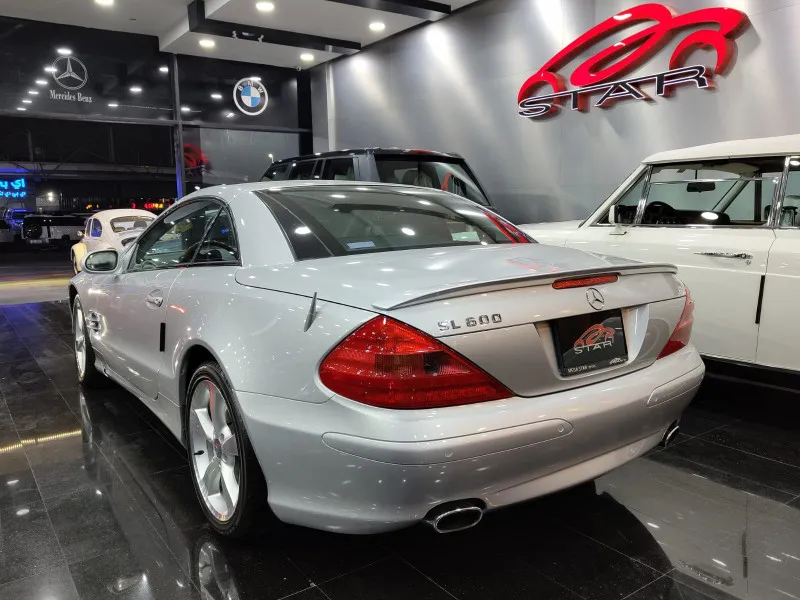 2005 Mercedes-Benz SL in Dubai