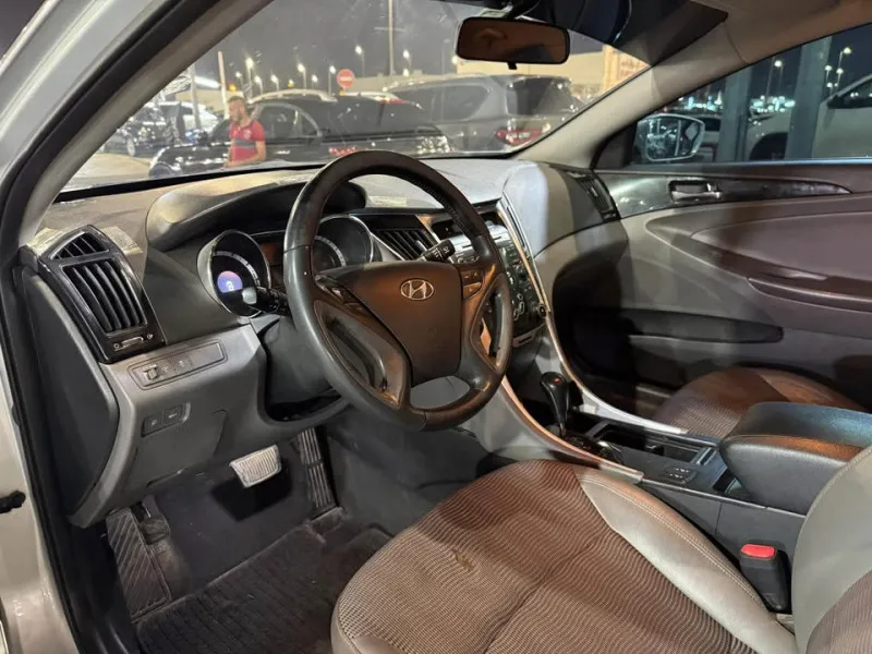 2010 Hyundai Sonata in Dubai