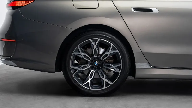 2024 BMW 7-Series in Dubai