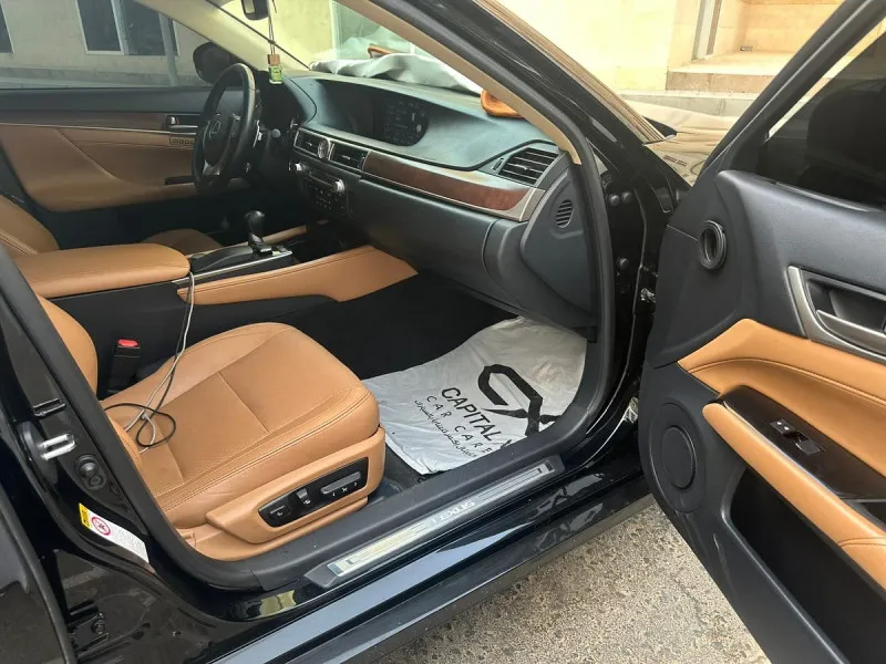 2015 Lexus GS in Dubai