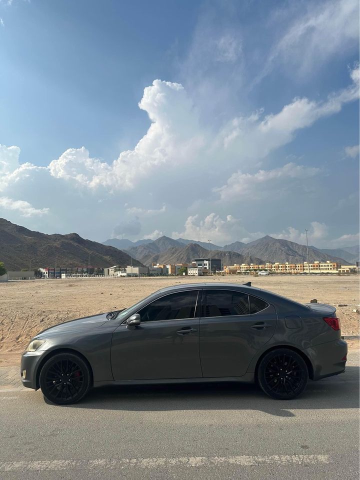 2011 Lexus IS 250 in Dubai