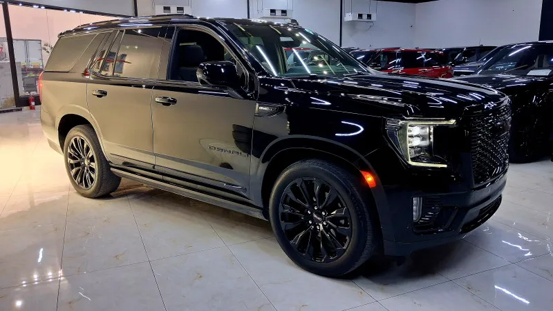 2022 GMC Yukon in Dubai
