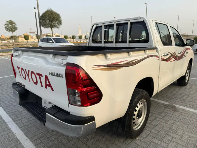 2021 Toyota Hilux in Dubai