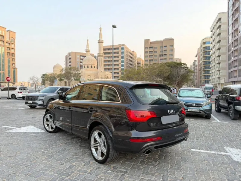 2013 Audi Q7 in Dubai